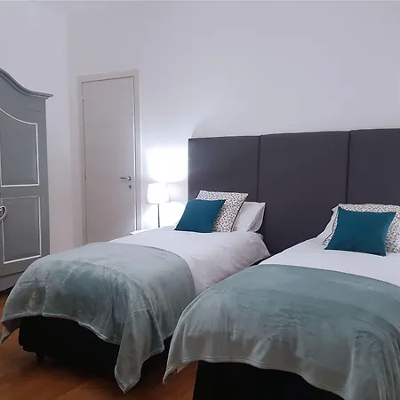 Oda ve Kahvaltı Corso194 *