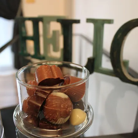 Oda ve Kahvaltı Corso194 *