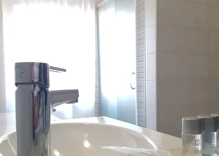 Alojamento de Acomodação e Pequeno-almoço Corso194 *